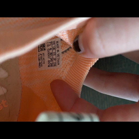 women’s adidas nmd’s - Picture 4 of 5